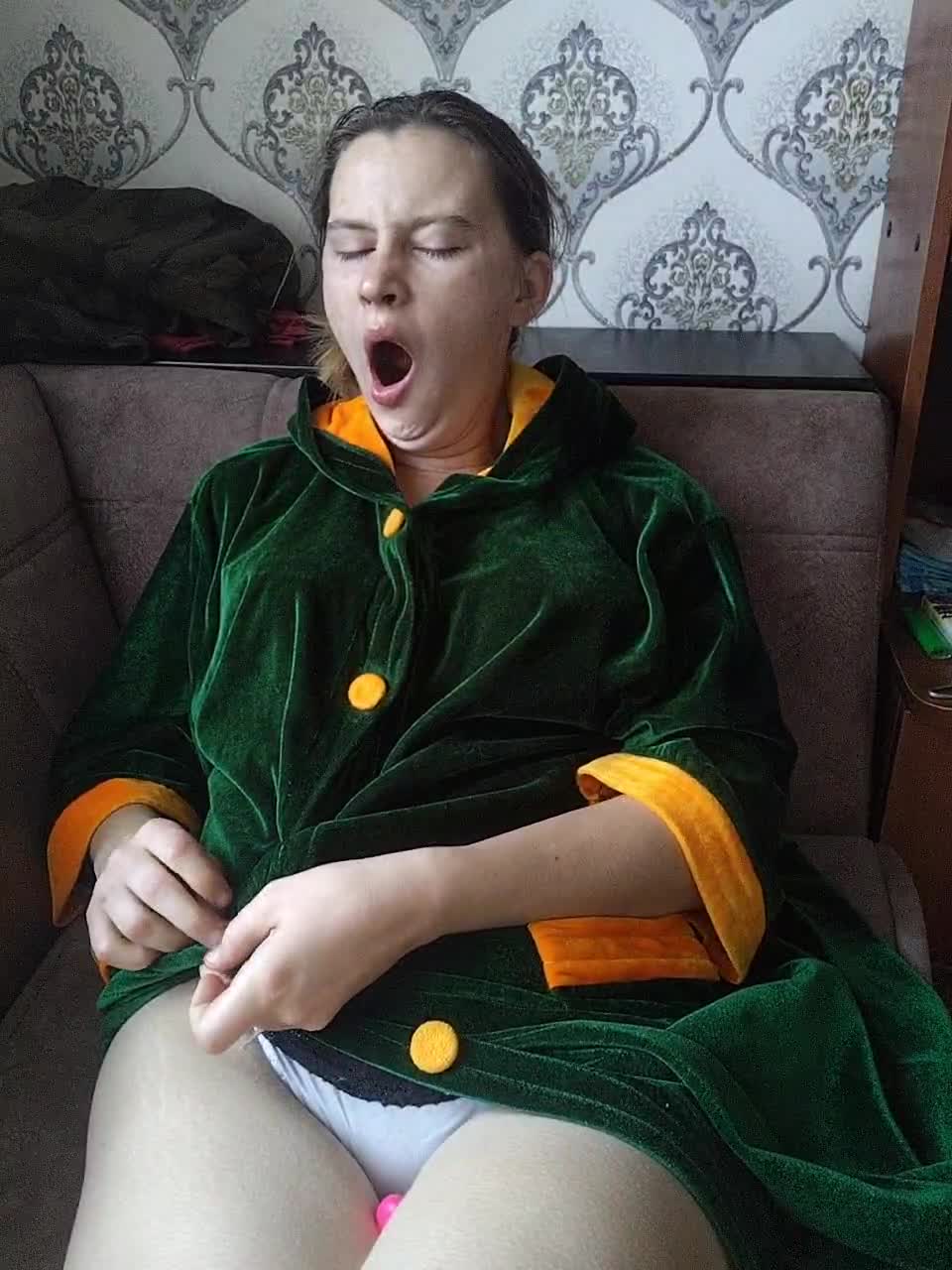 View or download file malinka1512 on 2023-11-05 from bongacams