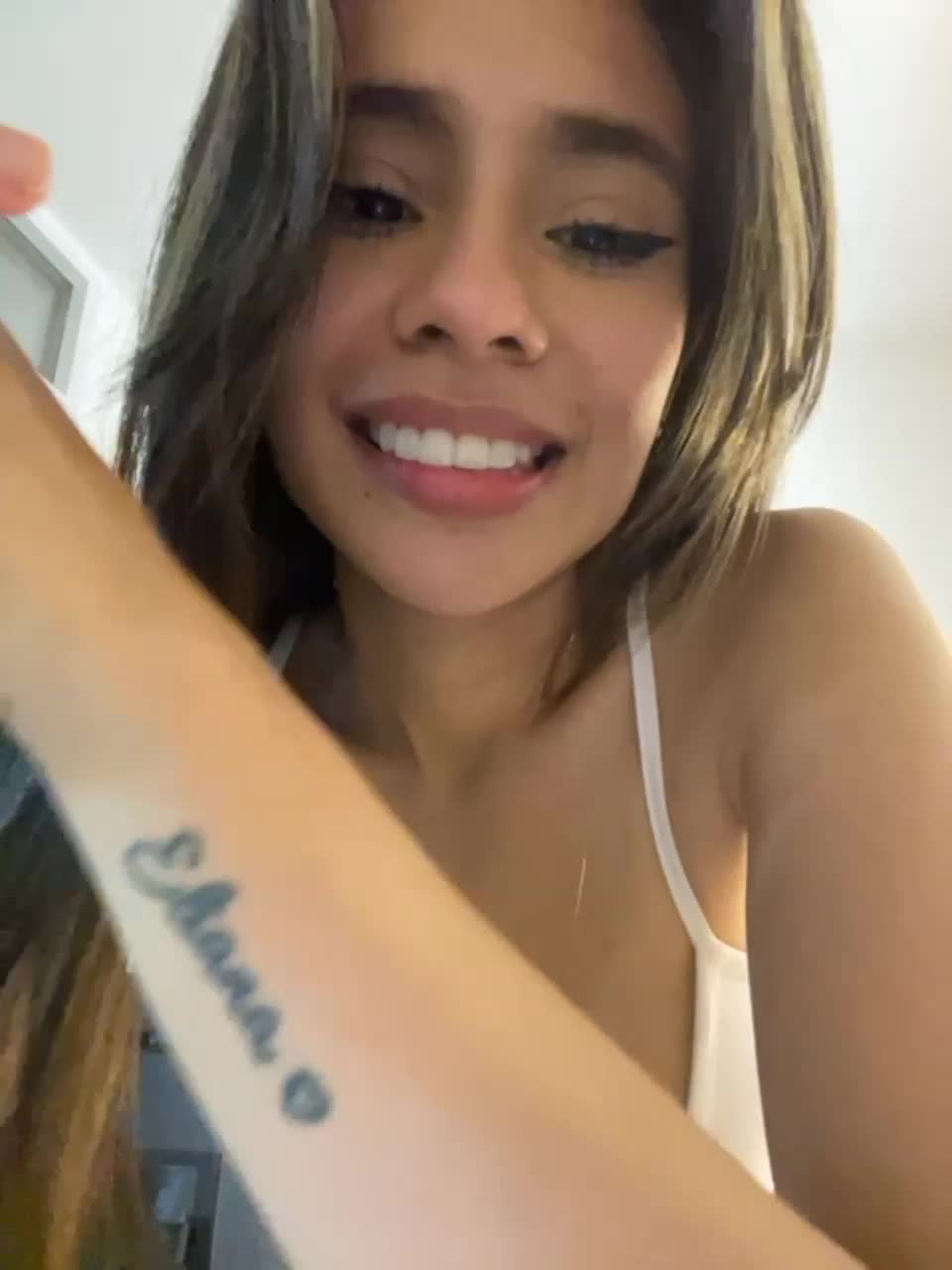 View or download file tinyrouse on 2023-11-05 from bongacams