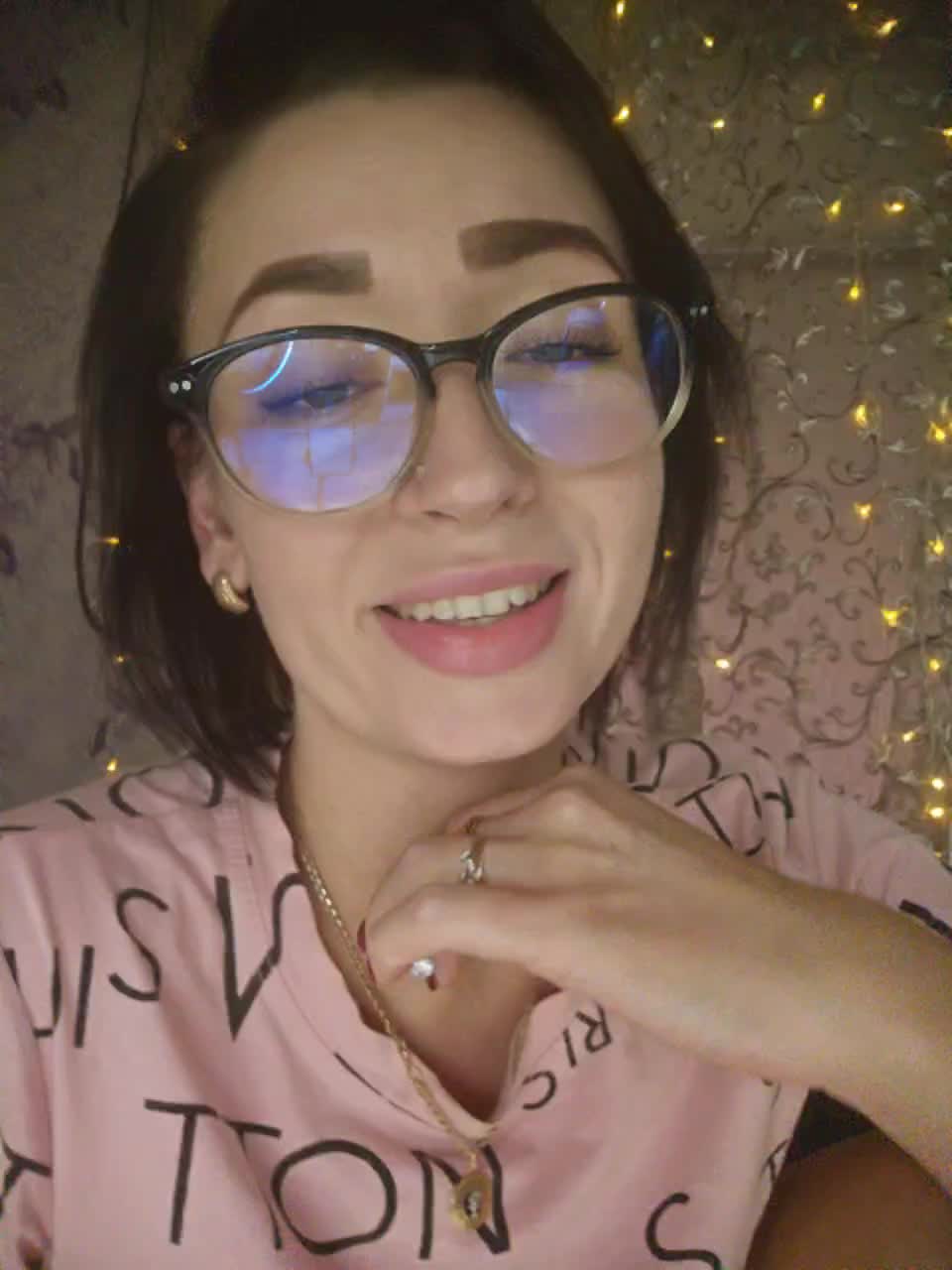 View or download file aureliyxxx on 2023-11-06 from bongacams