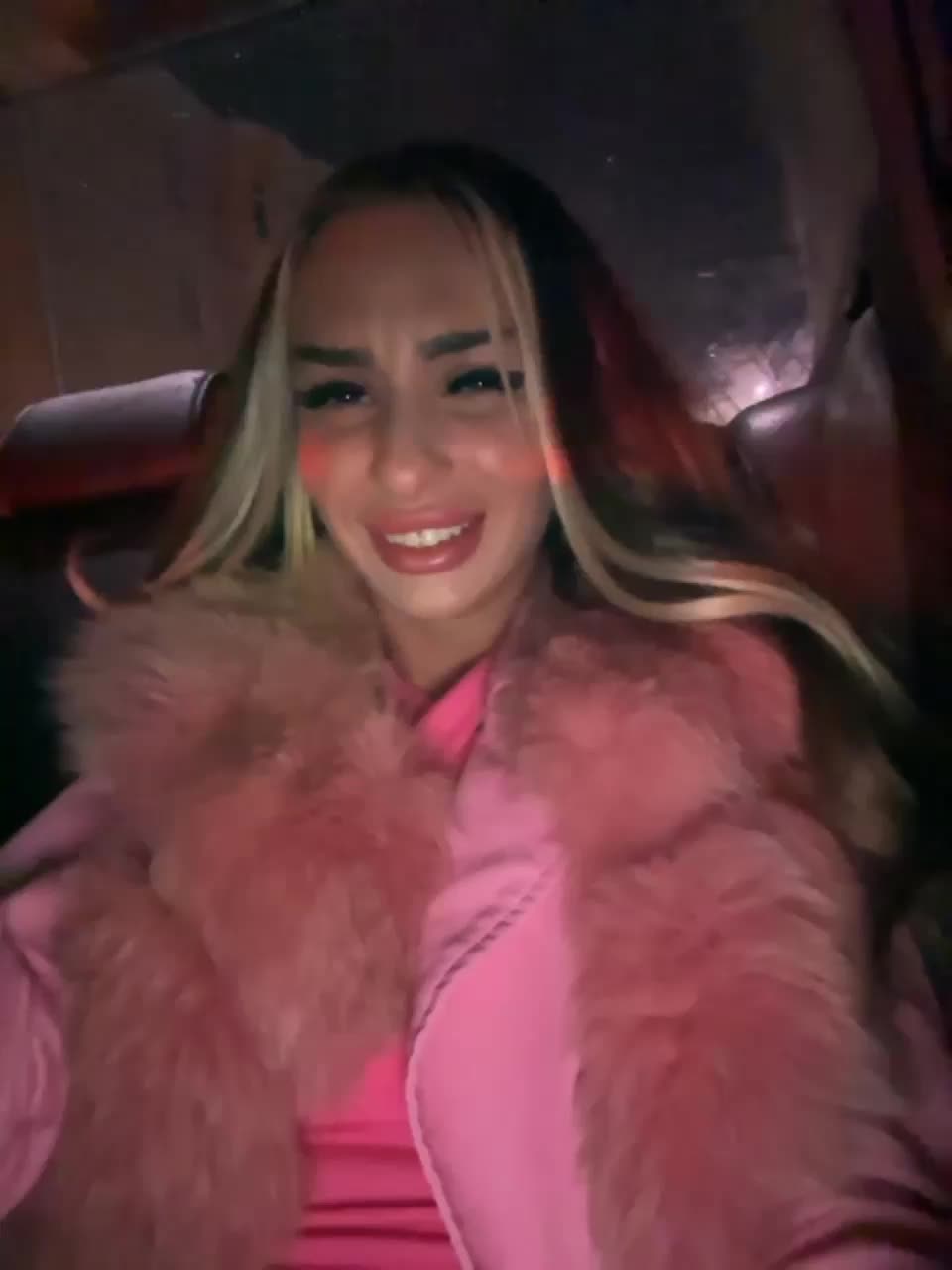 View or download file goldpussy69 on 2023-11-06 from bongacams