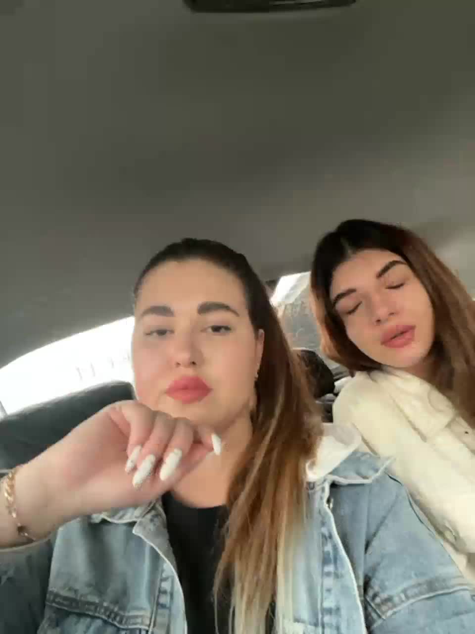 View or download file katemiddleton on 2023-11-06 from bongacams