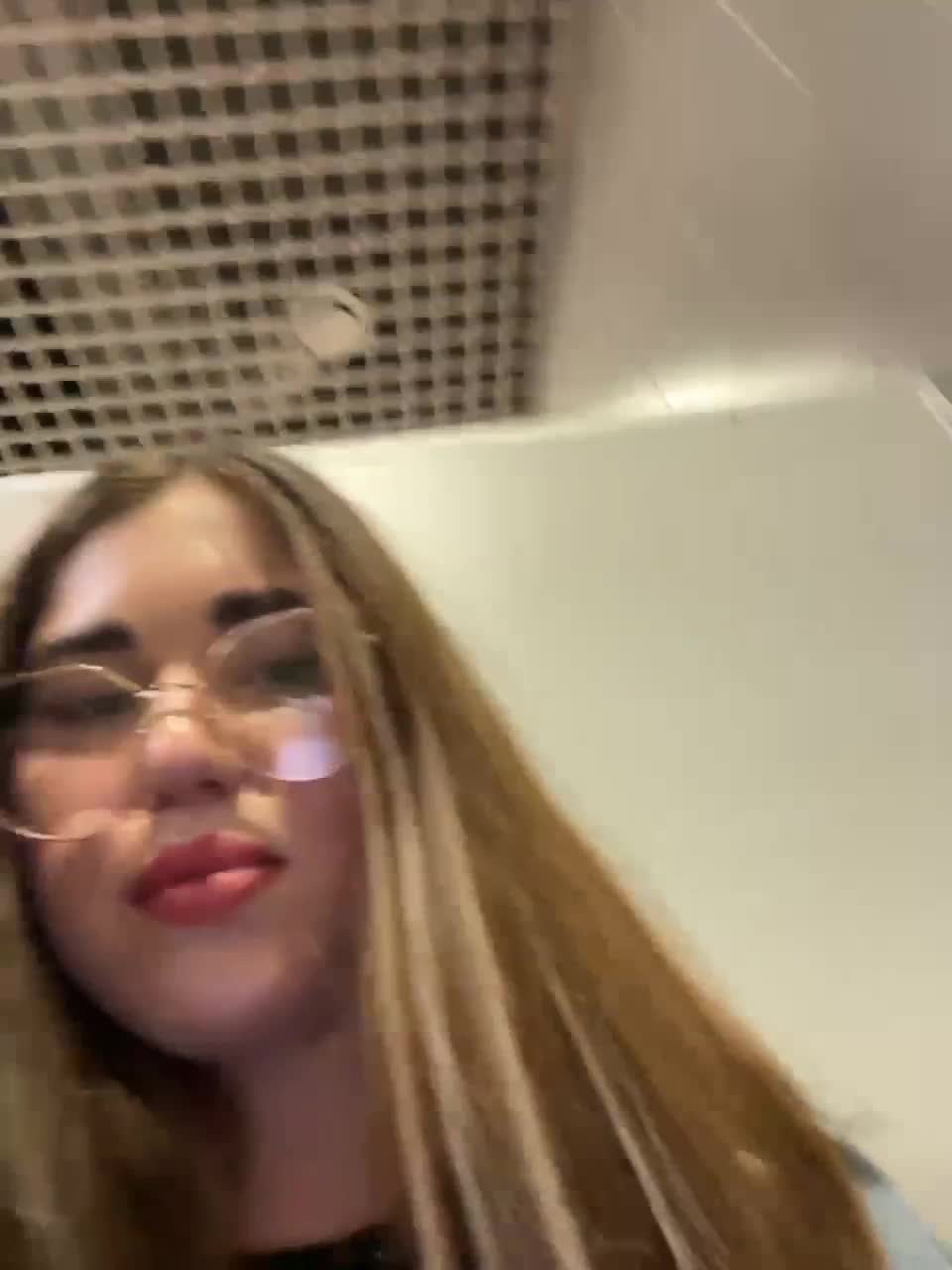 View or download file katemiddleton on 2023-11-07 from bongacams