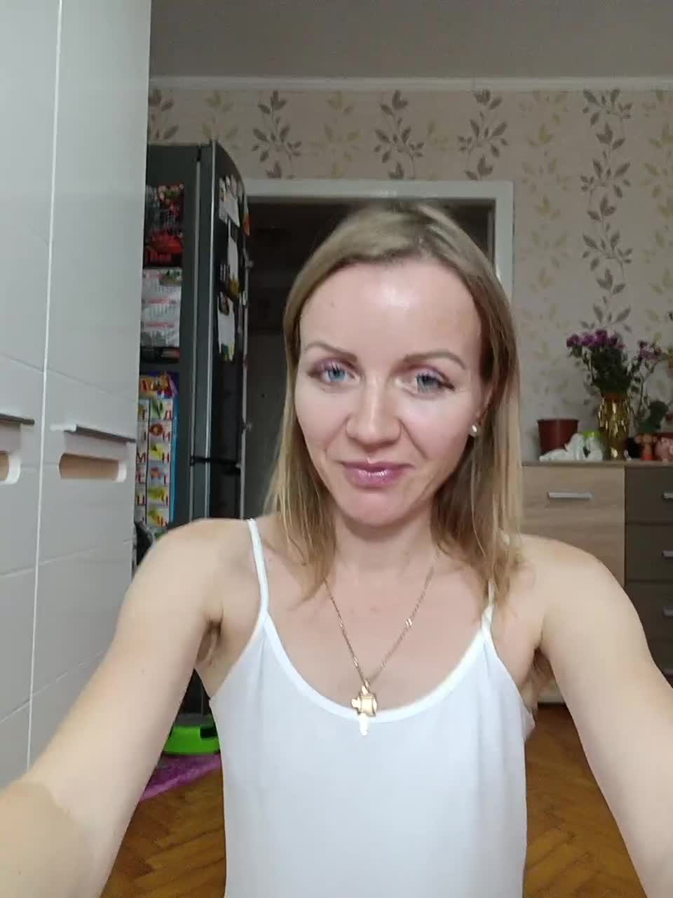 View or download file alenushka888 on 2023-11-11 from bongacams