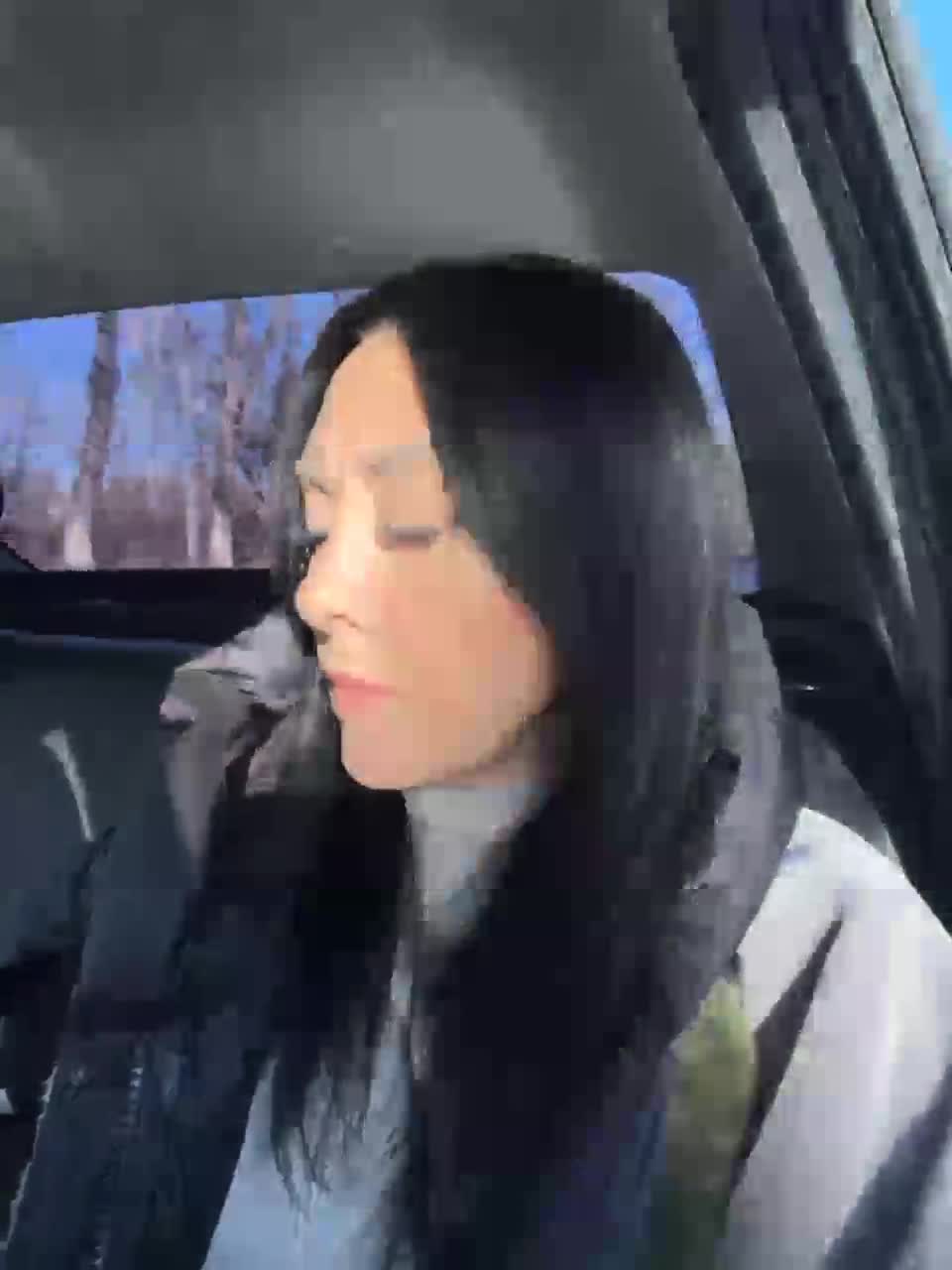 View or download file karolinamilf on 2023-11-11 from bongacams