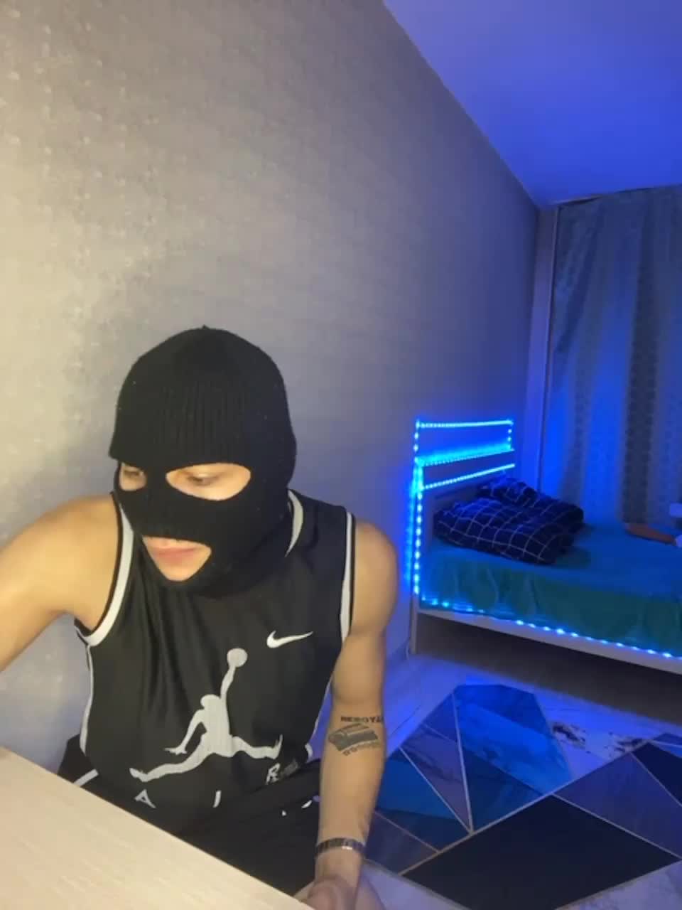 View or download file highhouse69 on 2023-11-12 from bongacams