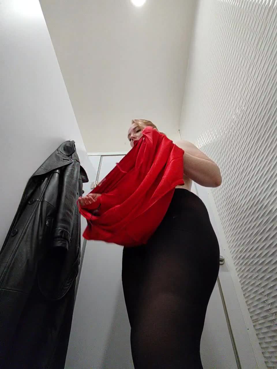 View or download file zlatalata on 2023-11-12 from bongacams