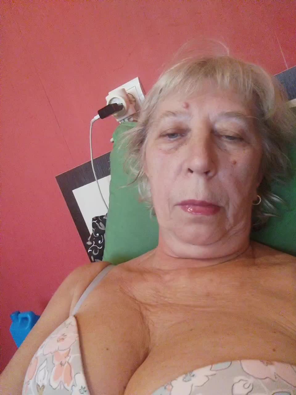 View or download file damlagrandmilf on 2023-11-13 from bongacams