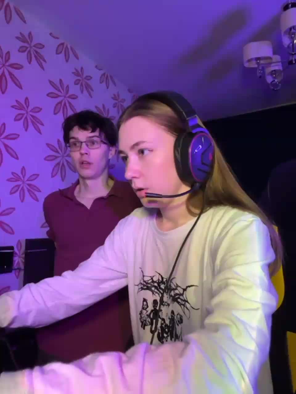 View or download file shrimprolls on 2023-11-13 from bongacams