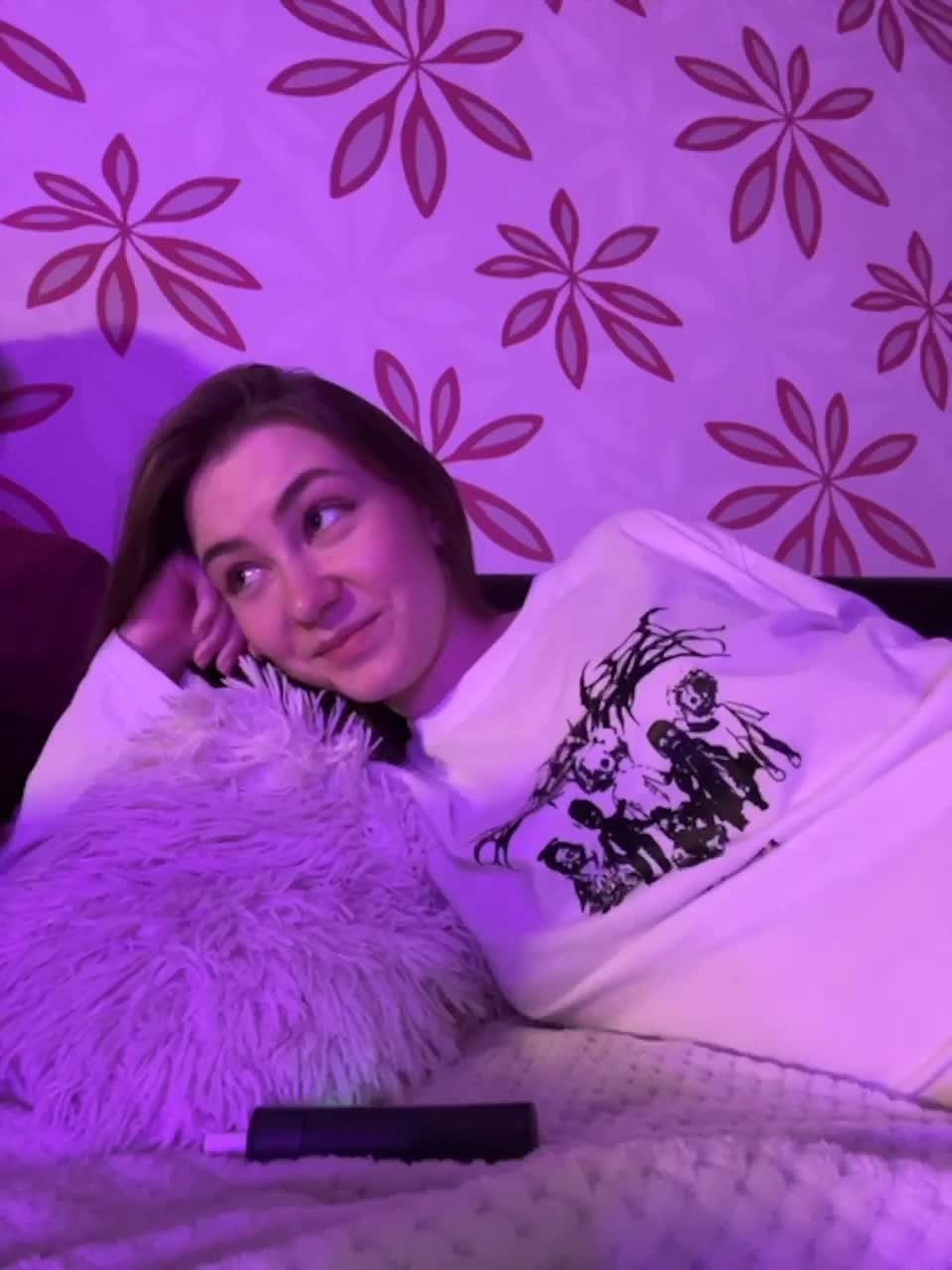 View or download file shrimprolls on 2023-11-13 from bongacams