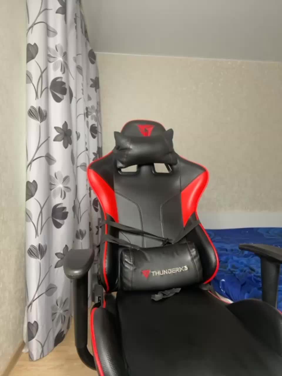 View or download file vikikiss on 2023-11-13 from bongacams