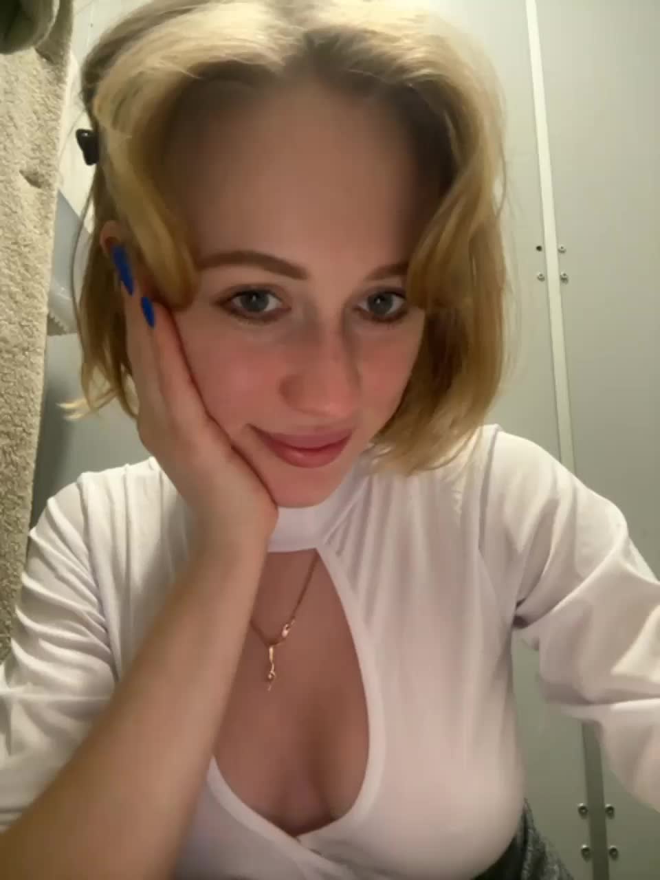 View or download file likachkaa on 2023-11-15 from bongacams