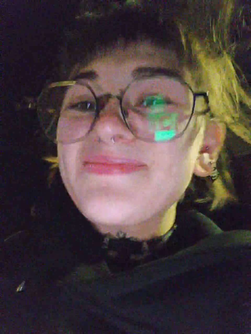 View or download file lolymolly on 2023-11-15 from bongacams