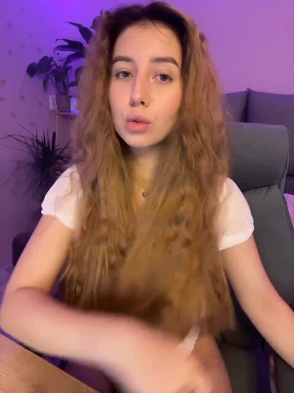 View or download file mialiahot on 2023-11-16 from bongacams