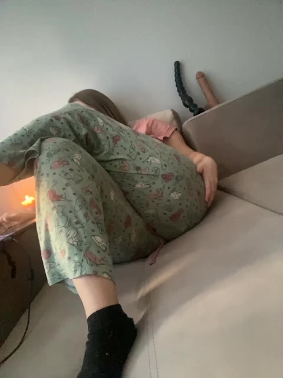 View or download file milaa1998 on 2023-11-16 from bongacams