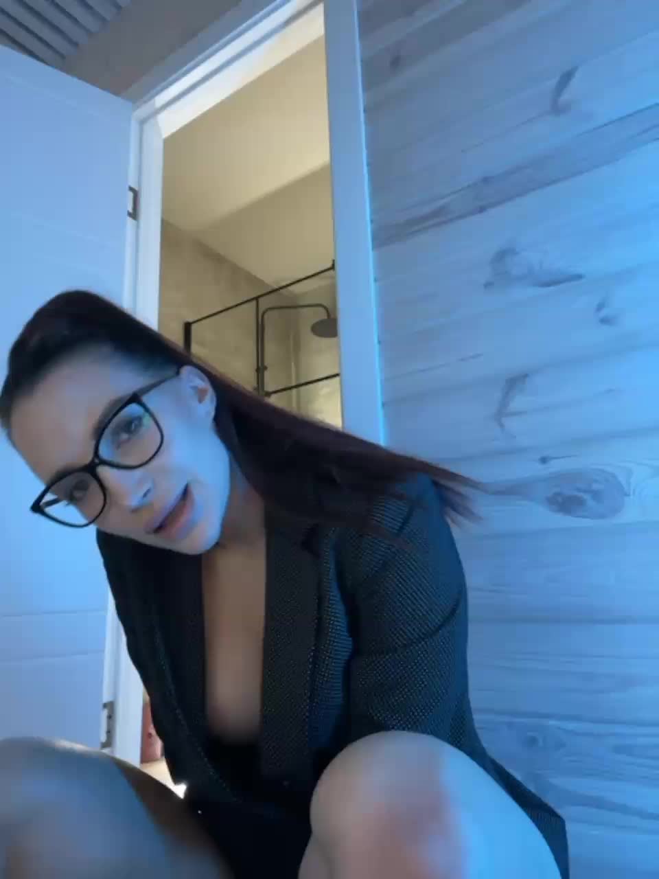 View or download file amarulla on 2023-11-17 from bongacams