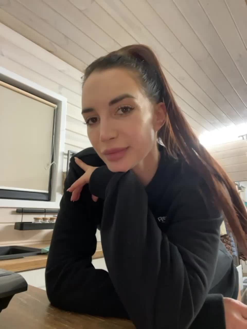 View or download file amarulla on 2023-11-17 from bongacams