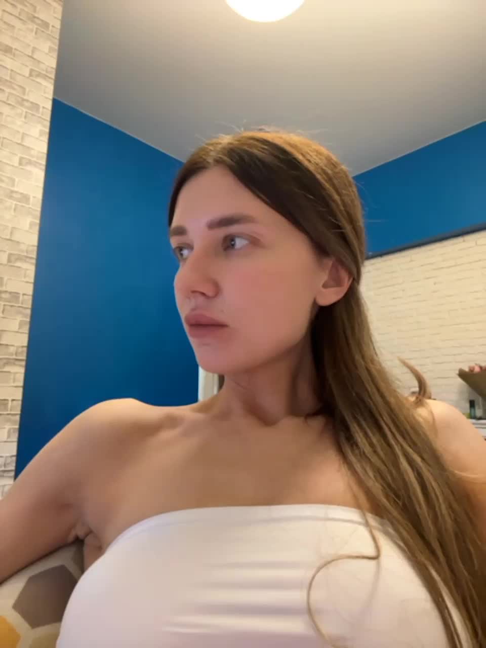 View or download file kirlove1 on 2023-11-17 from bongacams