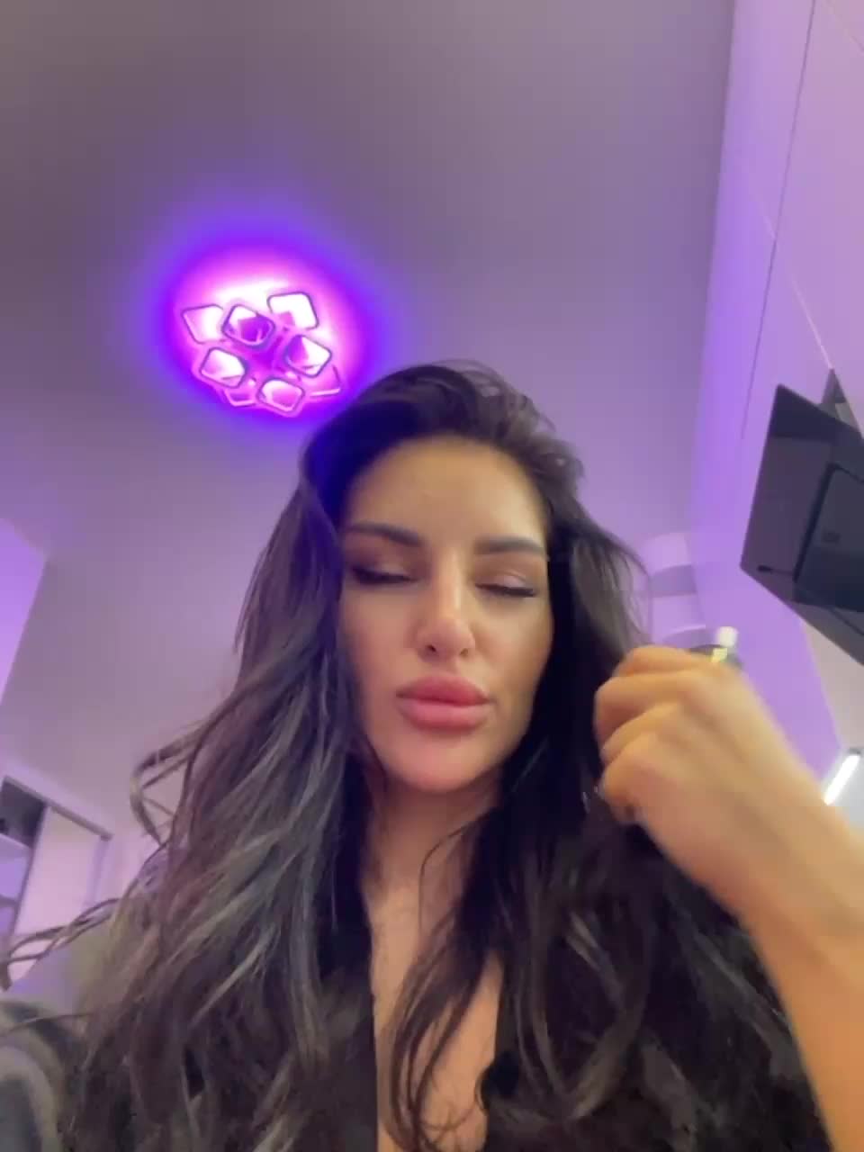 View or download file sweetkira25 on 2023-11-19 from bongacams