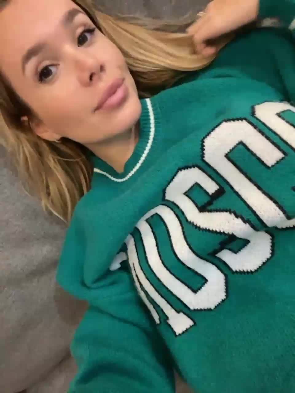 View or download file candybrava on 2023-11-20 from bongacams