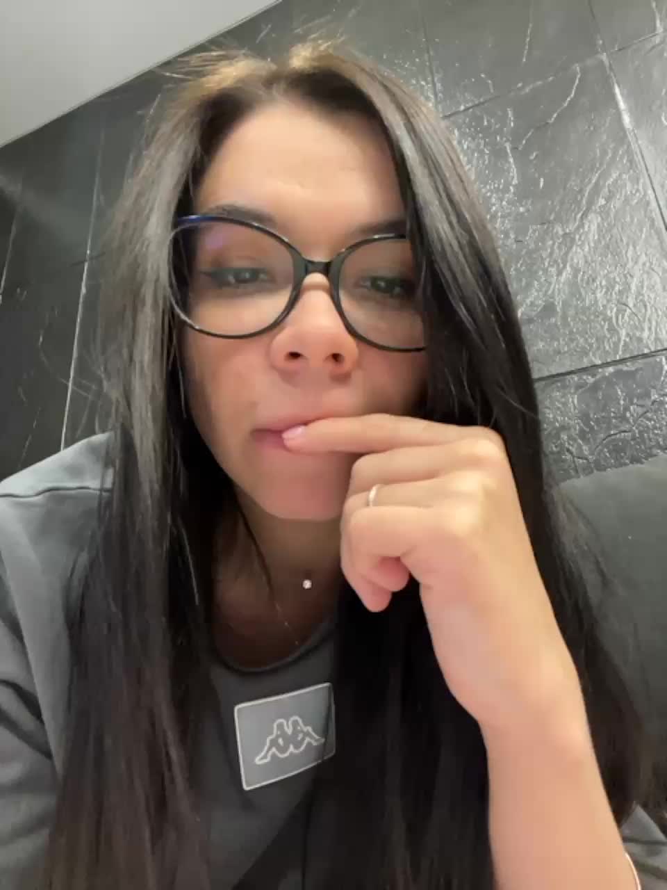 View or download file vero19nika on 2023-11-20 from bongacams