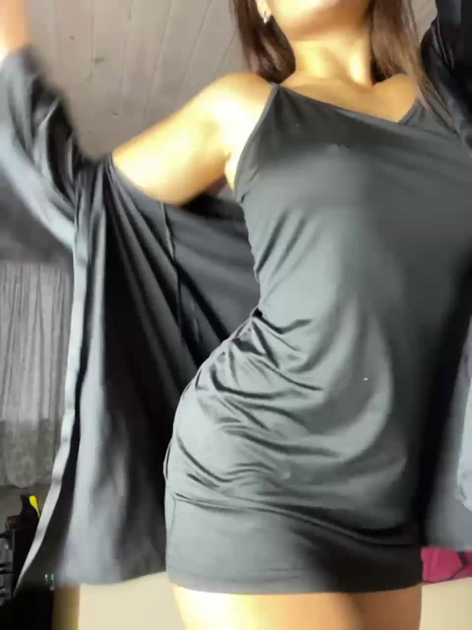 View or download file molly69x on 2023-11-22 from bongacams