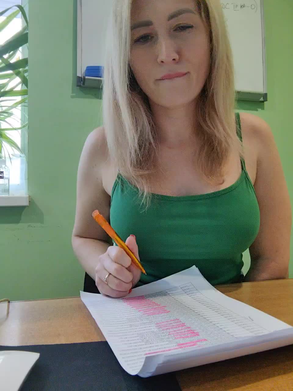 View or download file goddesssssss on 2023-11-23 from bongacams