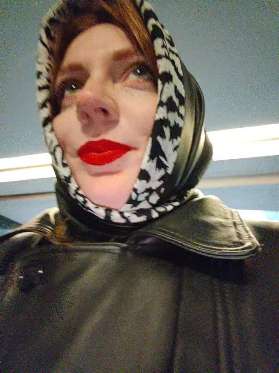 View or download file zlatalata on 2023-11-24 from bongacams