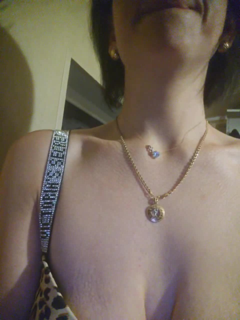 View or download file aureliyxxx on 2023-11-25 from bongacams