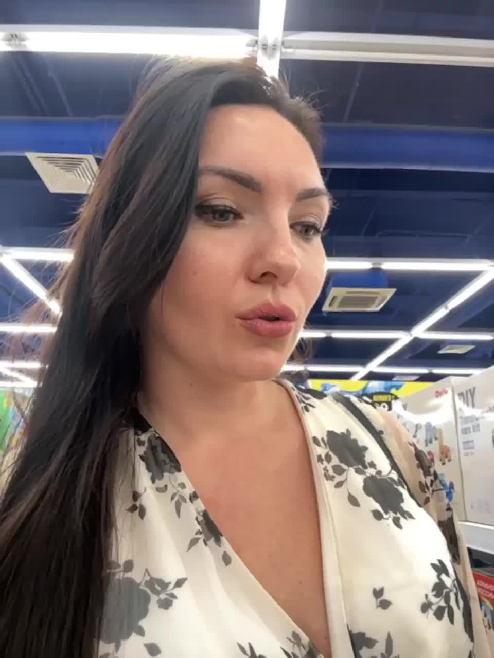 View or download file divora on 2023-11-25 from bongacams