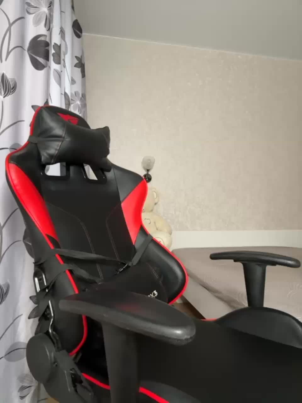 View or download file vikikiss on 2023-11-25 from bongacams