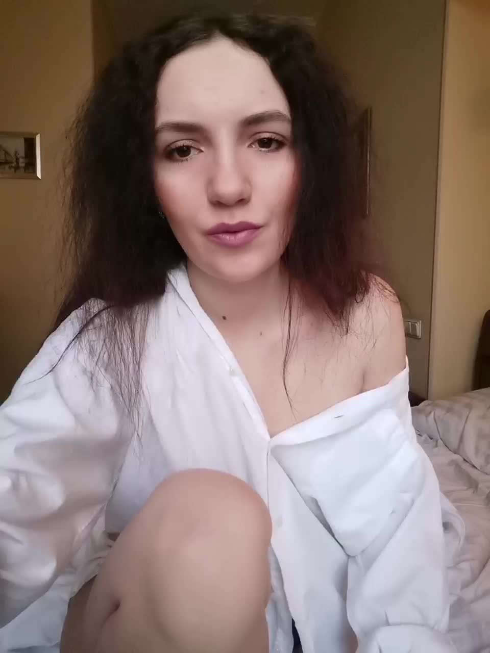 View or download file marykiskis on 2023-11-26 from bongacams