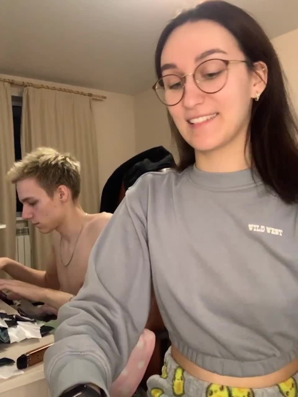 View or download file sweet_peaches on 2023-11-27 from bongacams