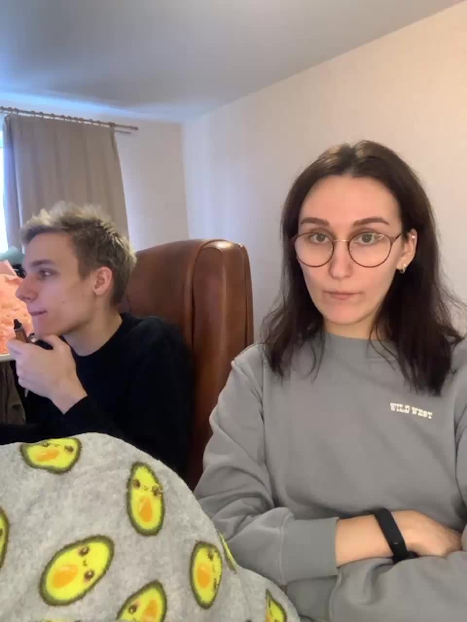 View or download file sweet_peaches on 2023-11-27 from bongacams