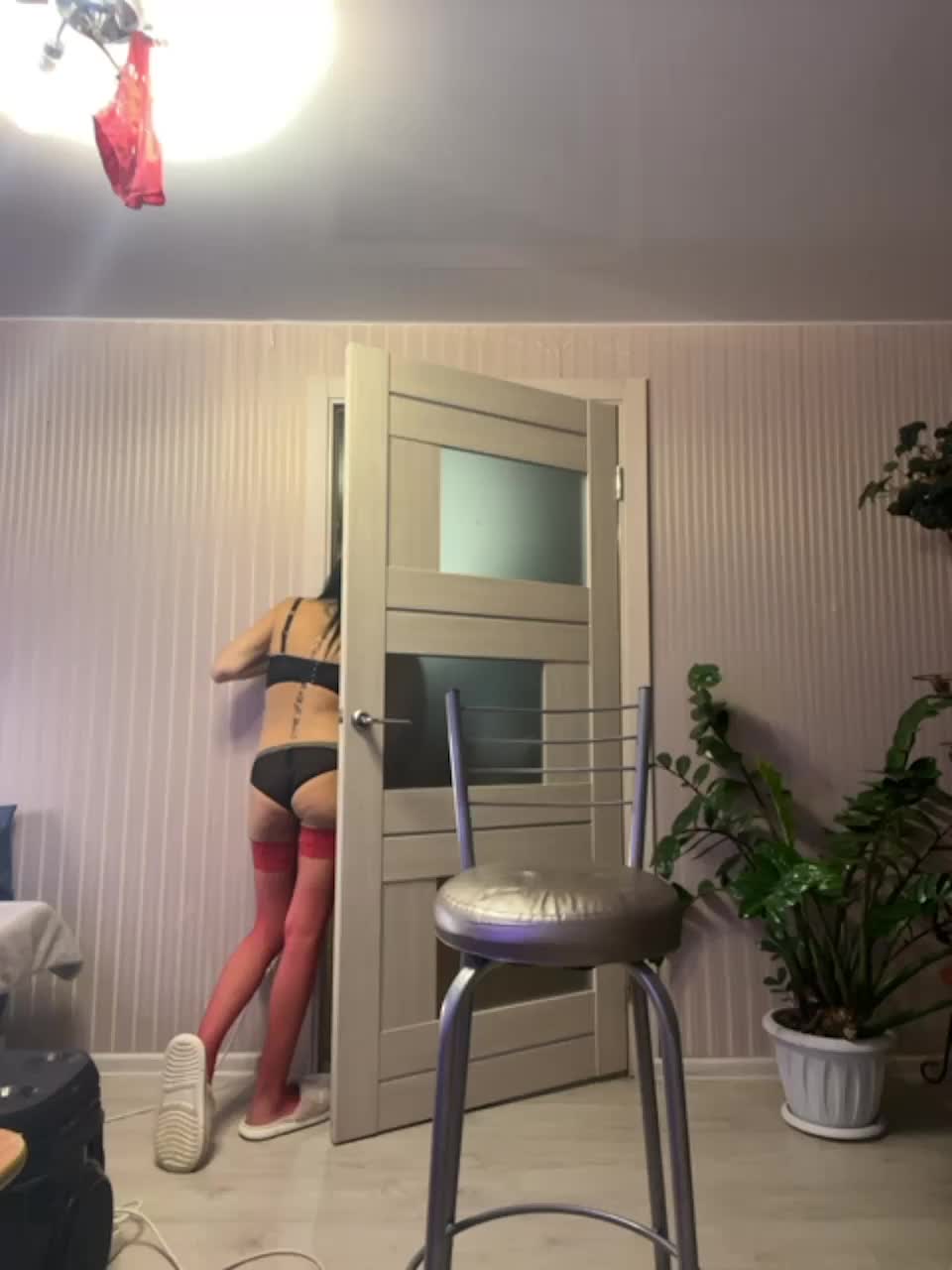 View or download file karolinamilf on 2023-11-29 from bongacams