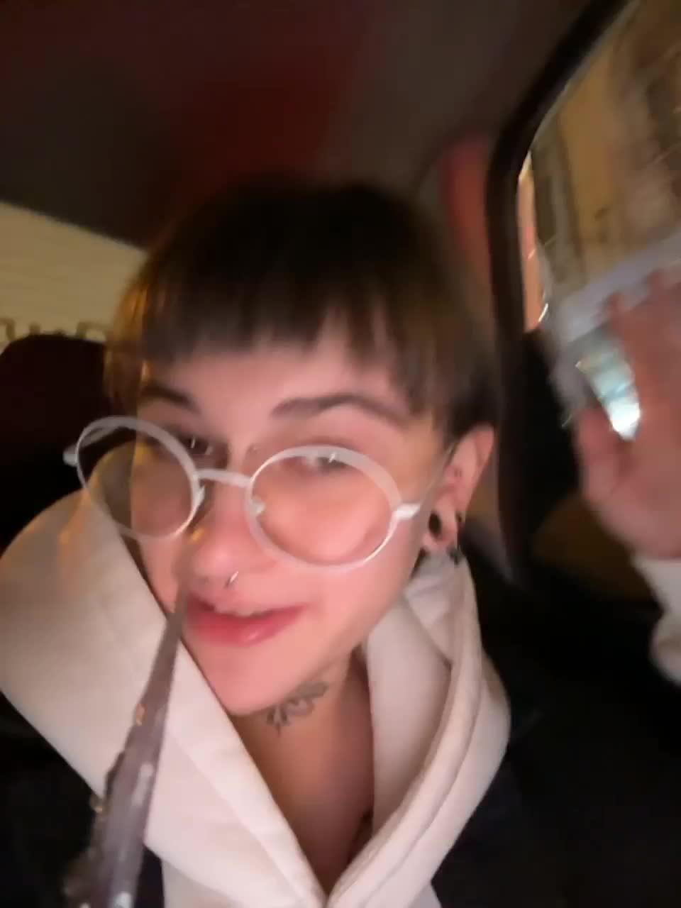 View or download file lolymolly on 2023-11-29 from bongacams