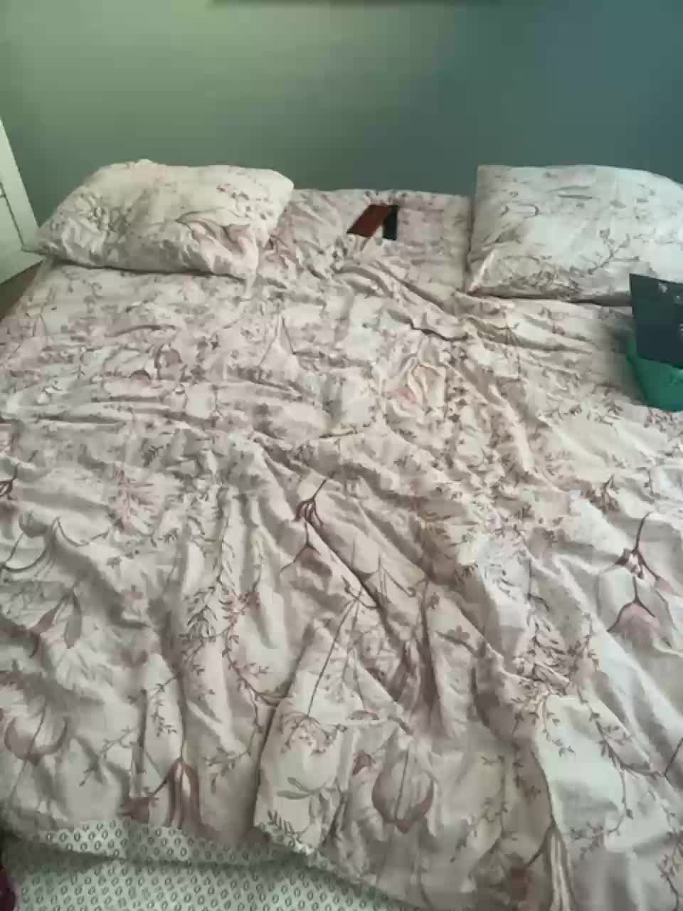 View or download file milaa1998 on 2023-11-29 from bongacams