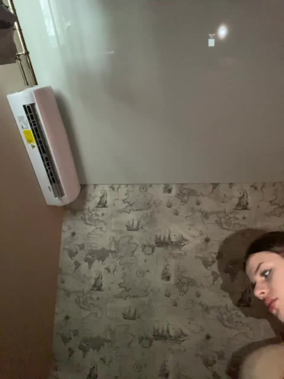 View or download file smokebeauty1 on 2023-11-29 from bongacams