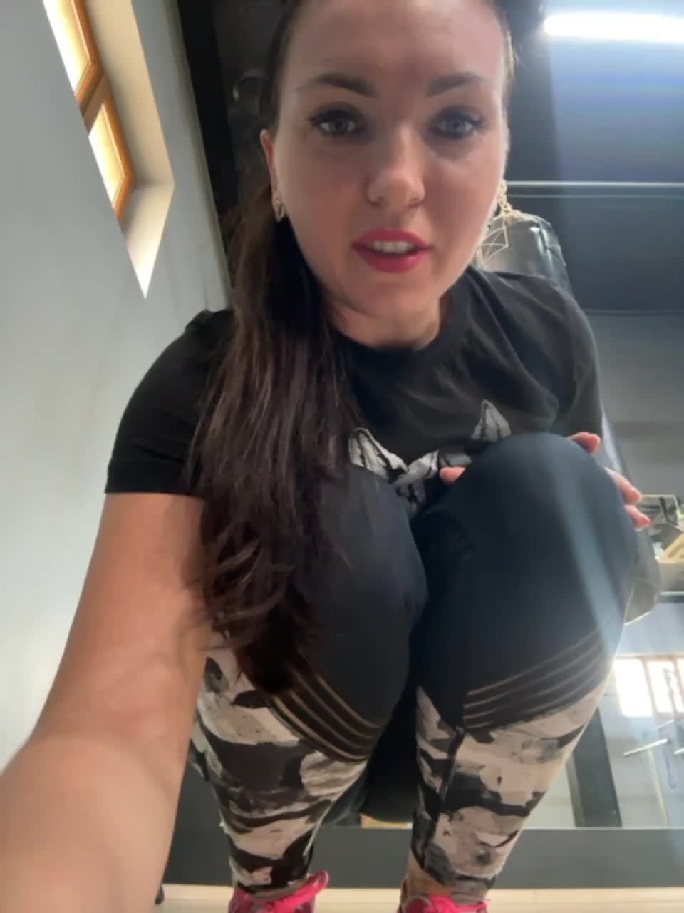 View or download file divora on 2023-12-01 from bongacams