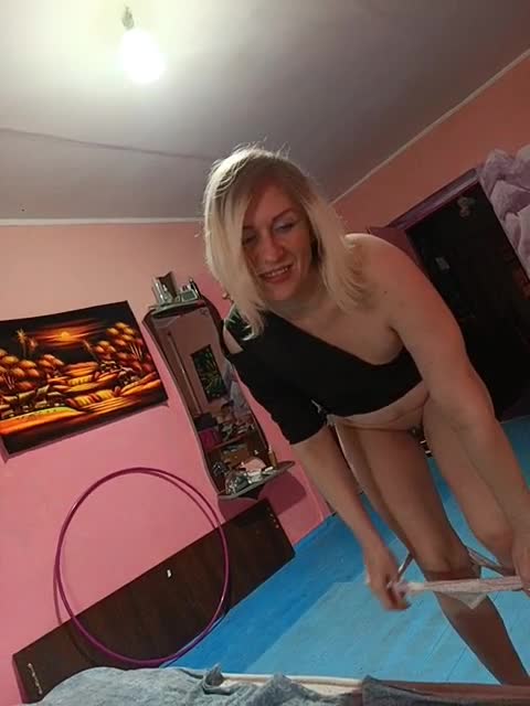 View or download file lisavsvolk on 2023-12-01 from bongacams