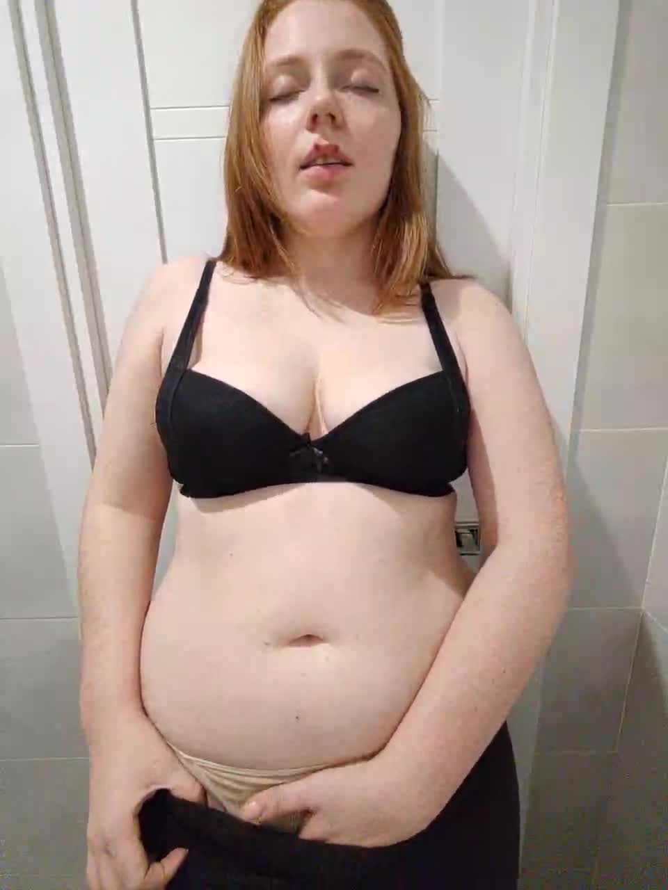 View or download file zlatalata on 2023-12-01 from bongacams