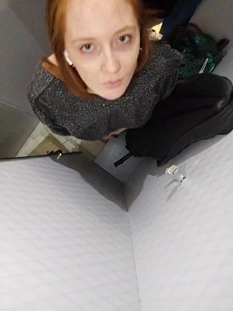 View or download file zlatalata on 2023-12-03 from bongacams