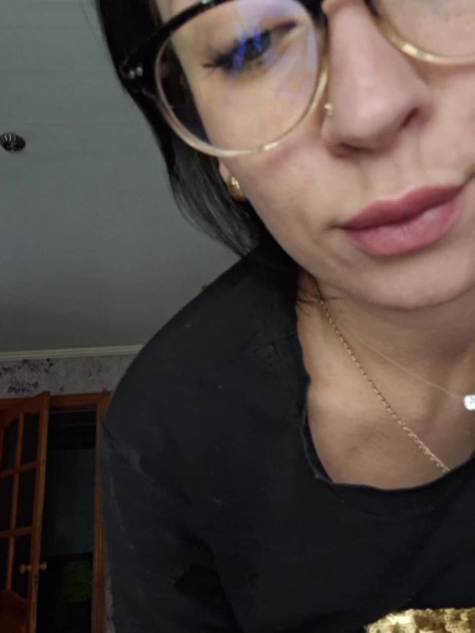 View or download file aureliyxxx on 2023-12-07 from bongacams