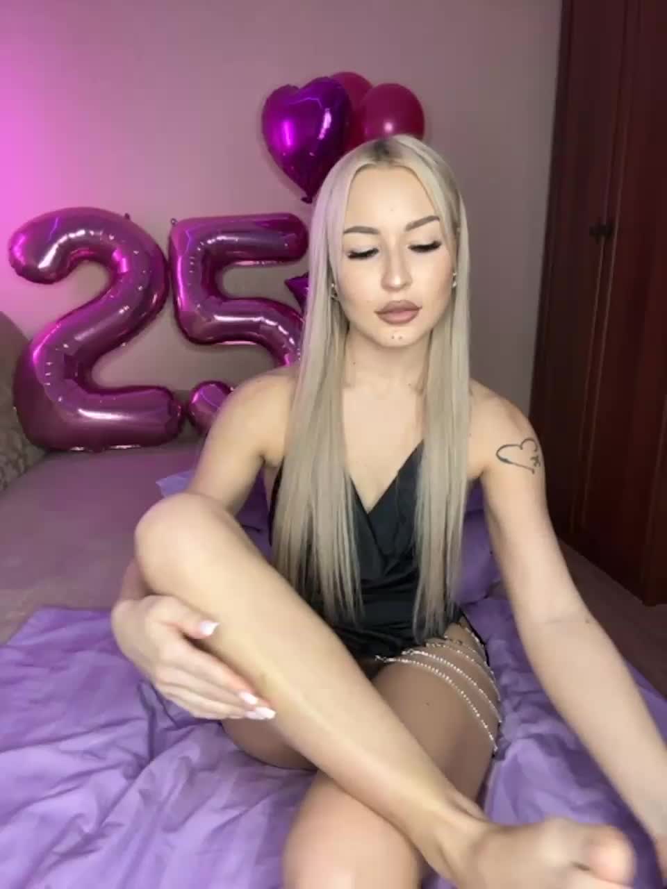 View or download file sugar_pussy on 2023-12-07 from bongacams