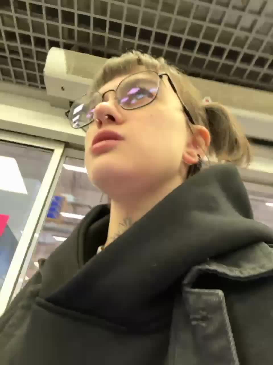 View or download file lolymolly on 2023-12-08 from bongacams