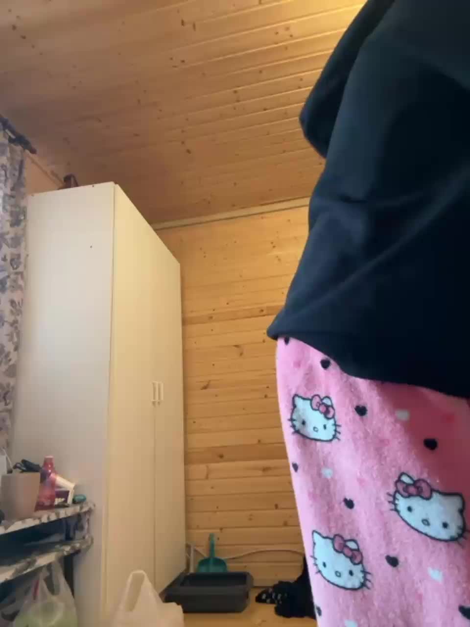 View or download file angelll3 on 2023-12-09 from bongacams