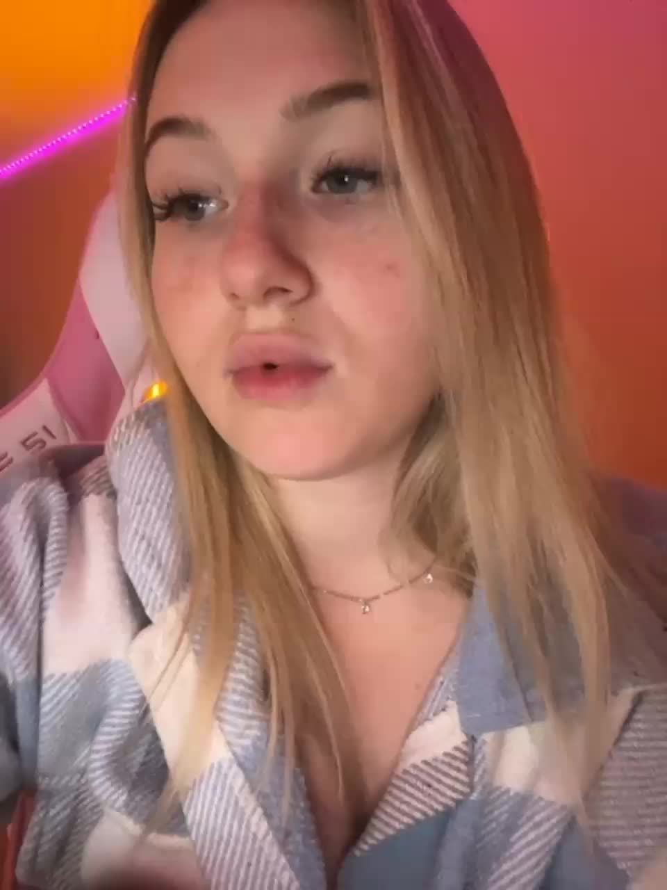 View or download file boredgirl on 2023-12-09 from bongacams