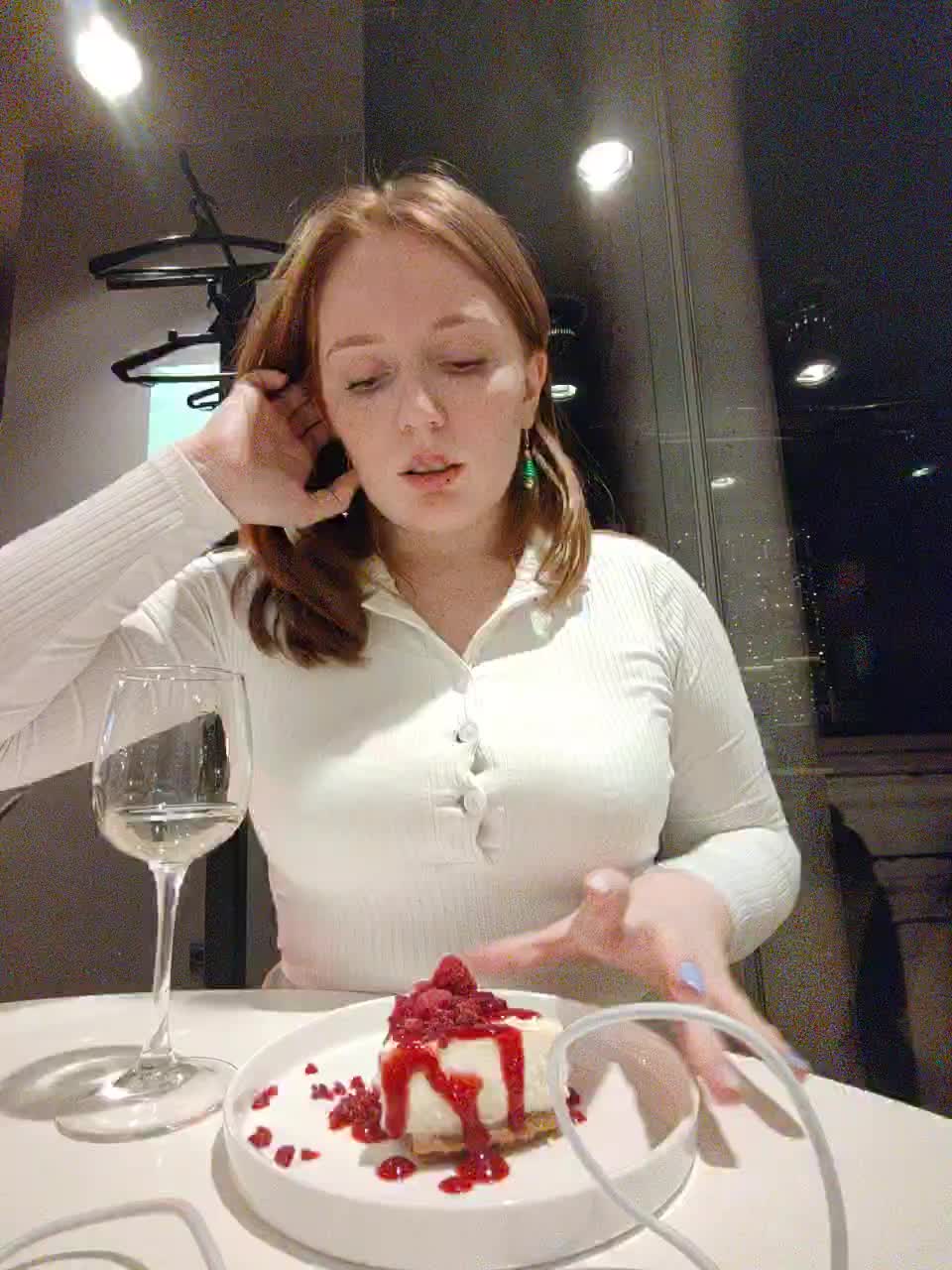 View or download file zlatalata on 2023-12-09 from bongacams