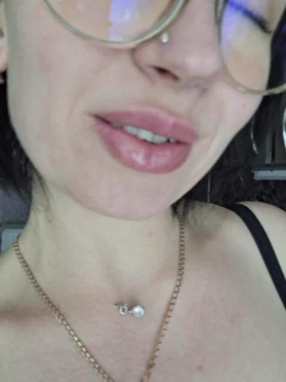 View or download file aureliyxxx on 2023-12-10 from bongacams