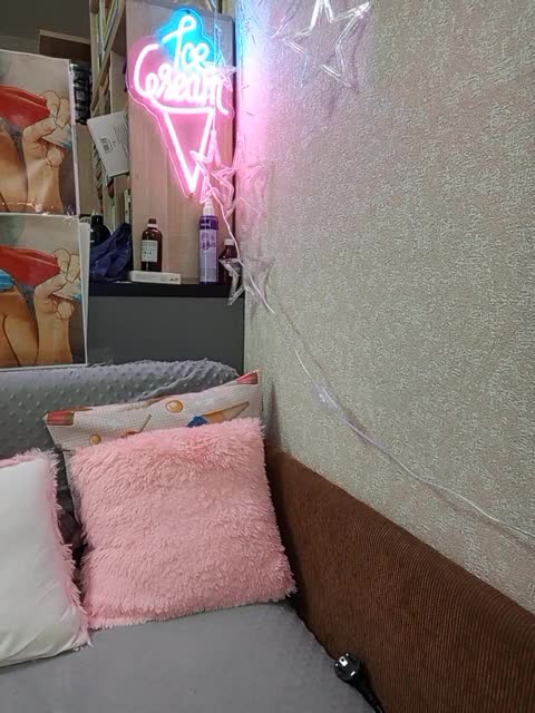 View or download file gloria_big_hot on 2023-12-11 from bongacams