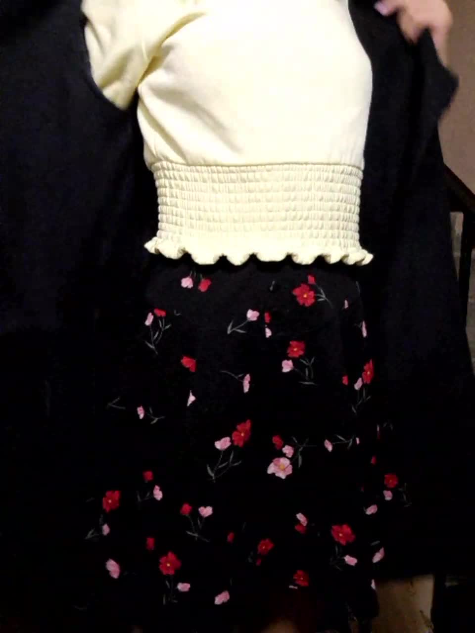 View or download file lisi4ka_basik on 2023-12-11 from bongacams